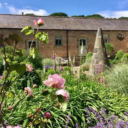 Rabbitdale Barn *